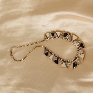 Gorgeous necklace/ choker